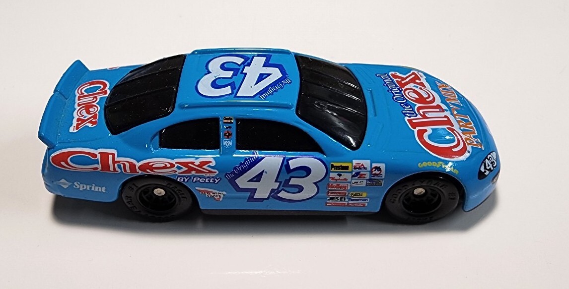 Unbranded John Andretti #43 Chex Mix Petty Dodge Intrepid 1:64
