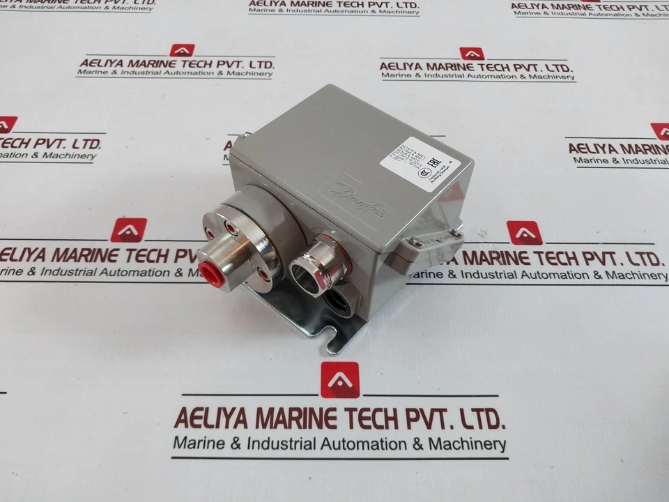 DANFOSS KPS 43 Pressure Switch 1.02 KP/CM2 0.1-1.0 MPA MWP 1750 PSIG 240VDC 12W - Image 4 of 4