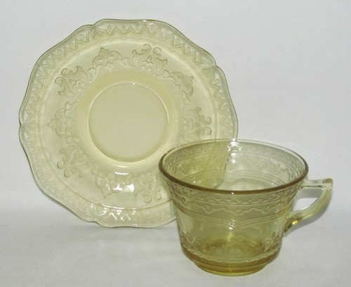 Federal Glass PATRICIAN "Spoke" Amber Cup and Saucer Set - Picture 2 of 2