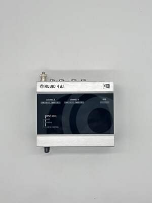 Native Instruments Audio 4 DJ USB Interface