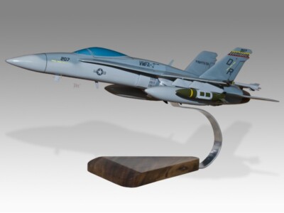 McDonnell Douglas F-18 USAF F-18 DR Desk Wood Airplane Model Large Scale 1/48