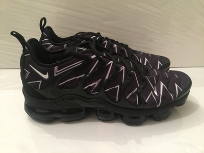 nike vapormax plus zig zag