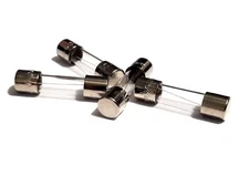 SET OF 4 GMA 5A BRAND NEW 125V 5A125V BUSS BUSSMANN FUSES FAST ACTING 5mm X 20mm