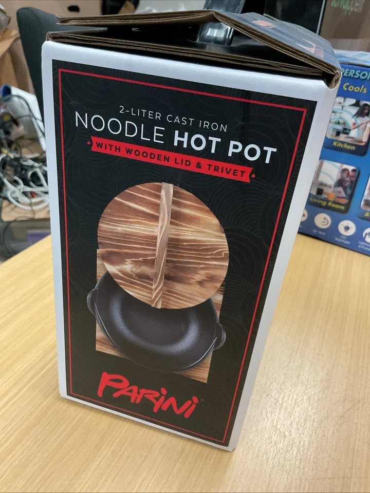 Olla caliente de fideos con tapa de madera y remache - Parini de hierro fundido de 2 litros Foto 2 de 4