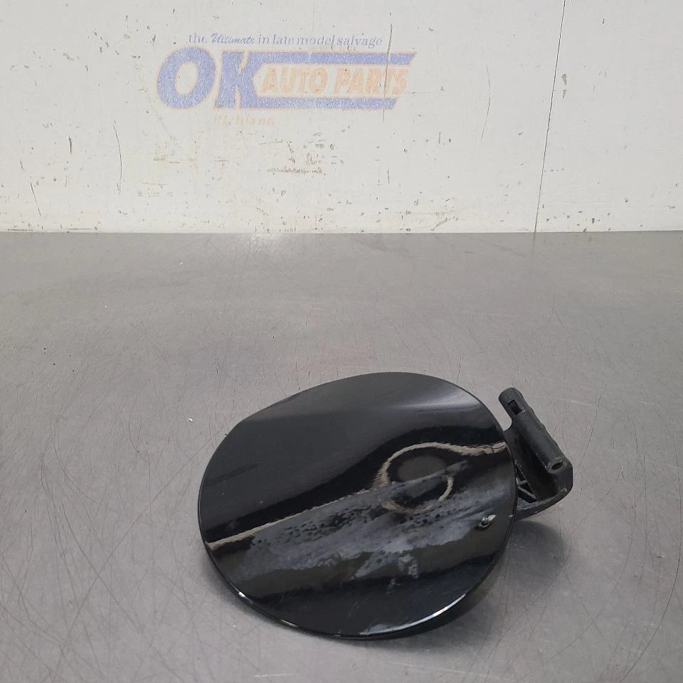 07 2007 BMW Z4 SI PORTA DE ENCHIMENTO DE COMBUSTÍVEL PRETA  - Imagem 2 de 4