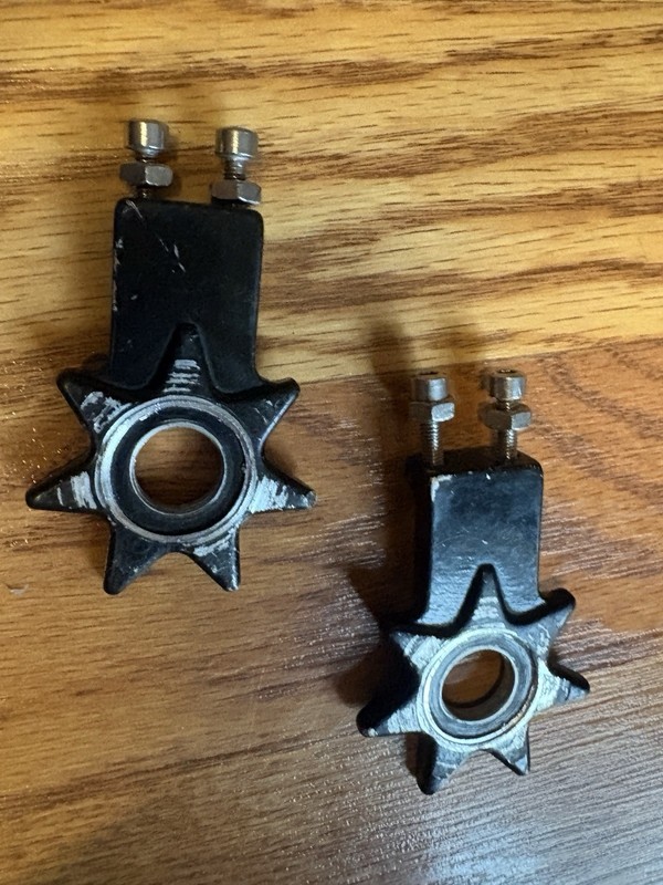 Pair BMX Racing  Bike Chain Tensioner  Star Spur 3/8 inch  Black
