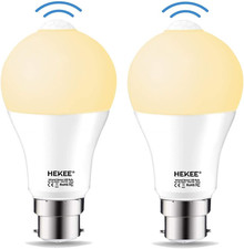 PIR Motion Sensor Light Bulb 9W B22, A60 Bayonet Cap Warm White 2700K, Equivalen