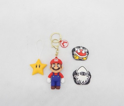 Nintendo Konvolut - Mario Schlüsselanhänger / Stern / 2x Klammern