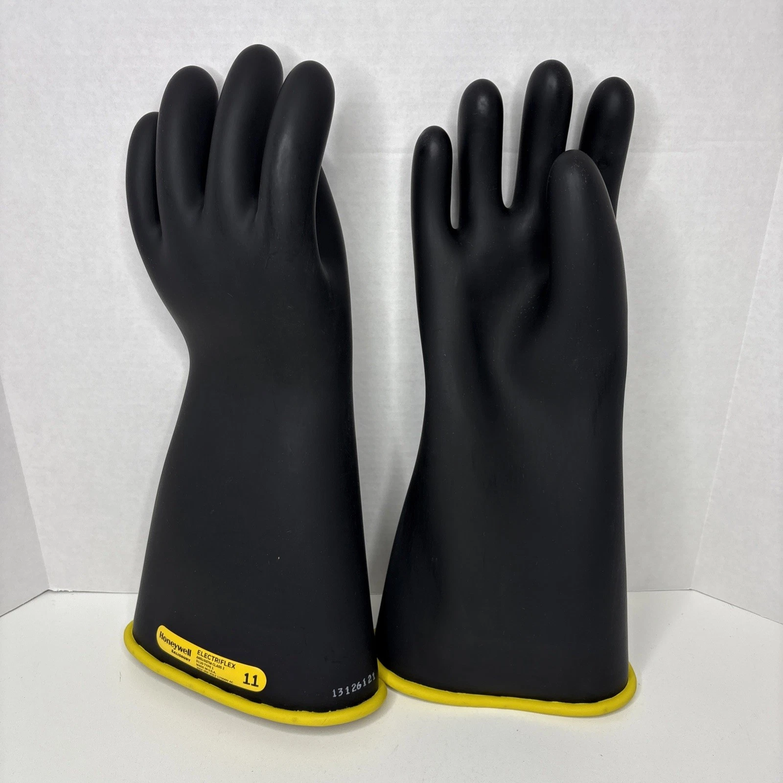 Salisbury 16" ElectriFlex Insulating Rubber Gloves Class 2 NG216YB Size 11 01/20