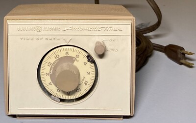 Vintage GE Home Sentry Automatic Variable Electric Timer #8136