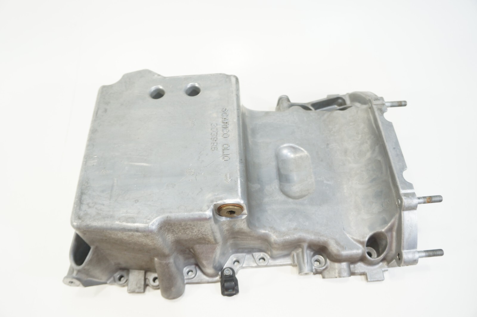 2014-2019 maserati ghibli m157 3.0 v6 engine motor lower bottom oil pan sump oem