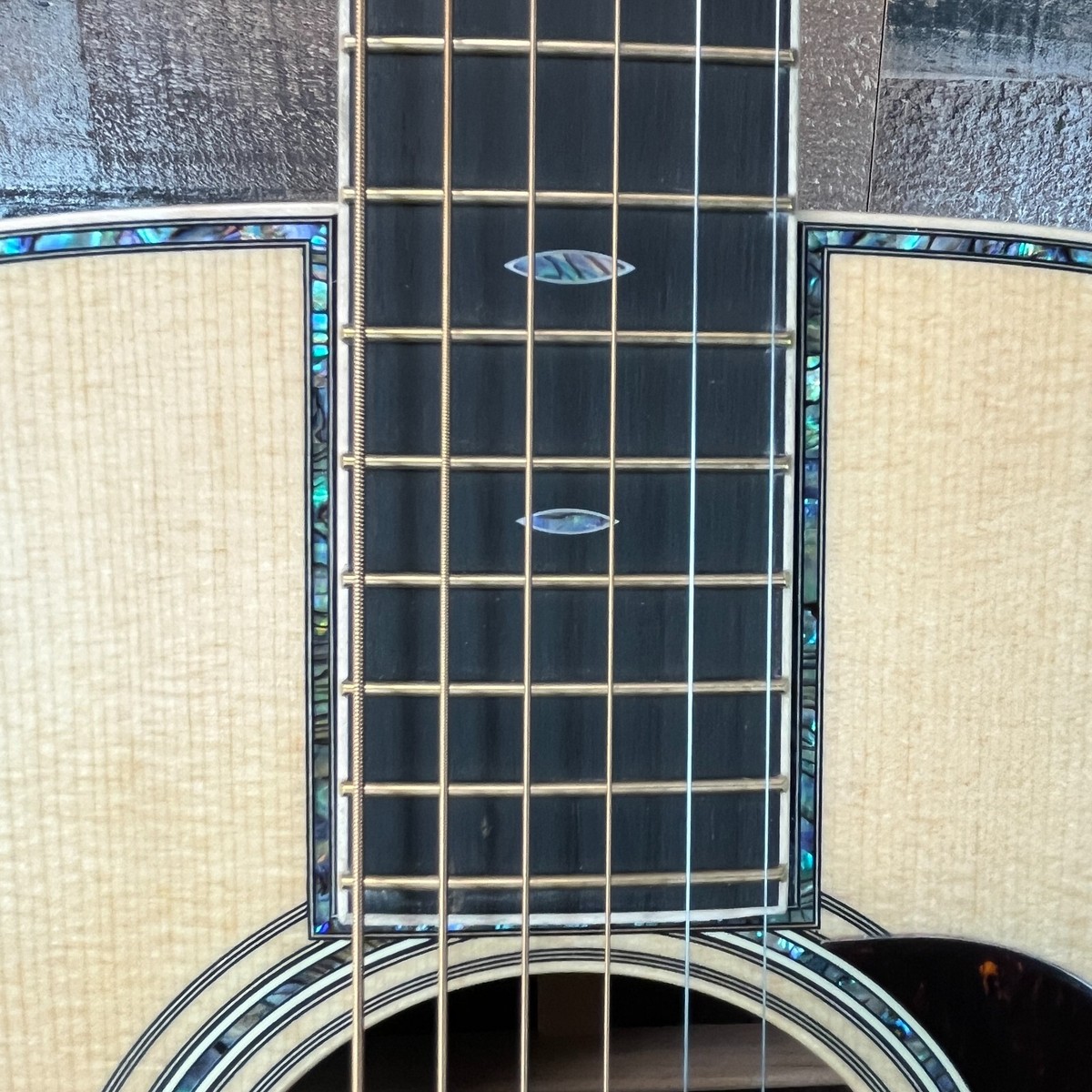 Martin D-45 Modern Deluxe Acoustic Guitar, Natural, Free