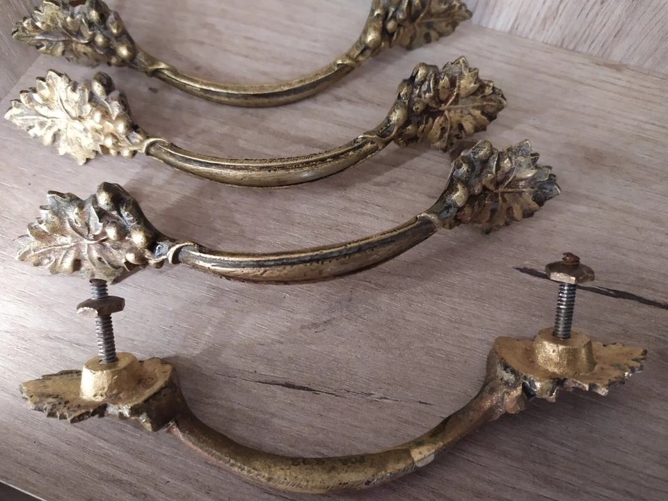 Série de 4 POIGNÉES Art Nouveau en BRONZE Ameublement , Décoration Ancien - Photo 3/4