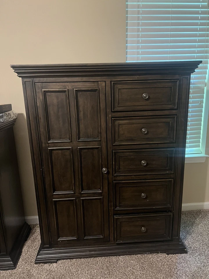 Juego de muebles de dormitorio king size usados Foto 3 de 3