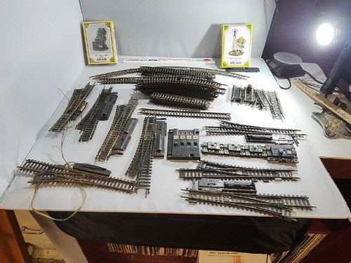 Scale O Model Train Kit Model Railroad Track Lot H O Scale/ with building kits | eBay