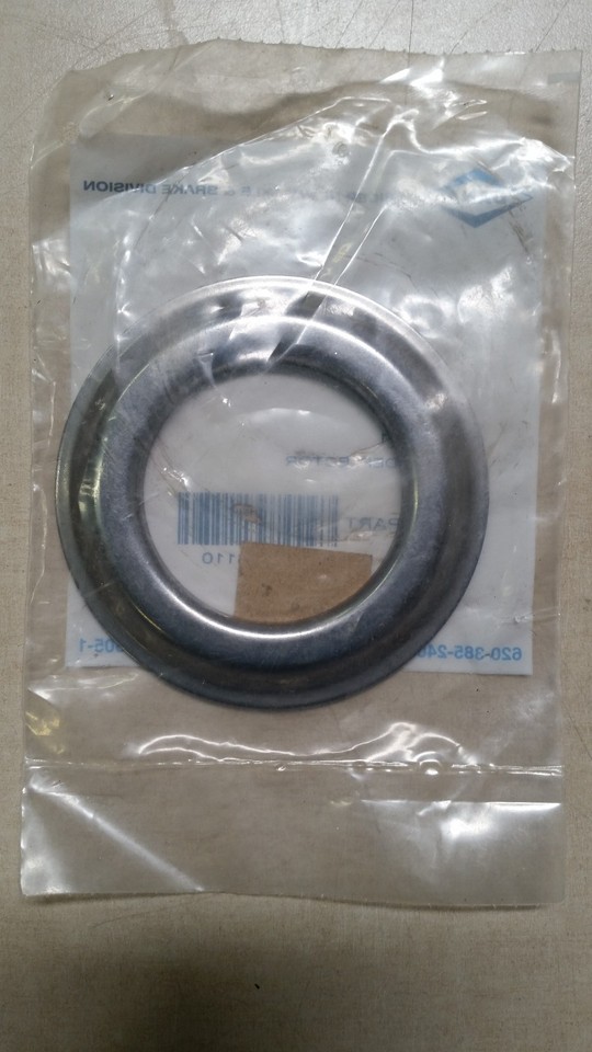 Dana Spicer Heavy Axle & Brake Division Deflector R30HS110 15051 eBay