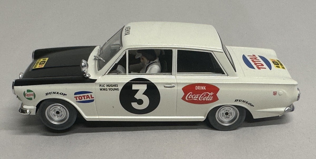 厳選スロットカー　Scalextric FORD CORTINA :Used Scalextric Ford Lotus Cortina GT No. 3 1964 East African