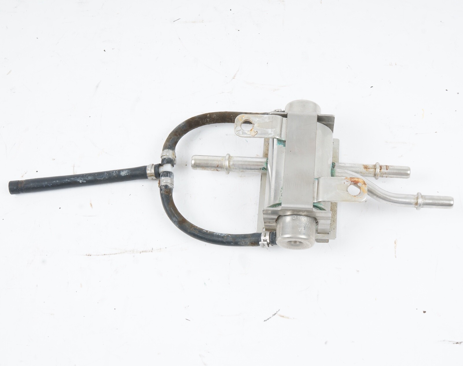 2010 - 2020 Bentley Mulsanne Fuel Pressure Regulator 3Y0201549