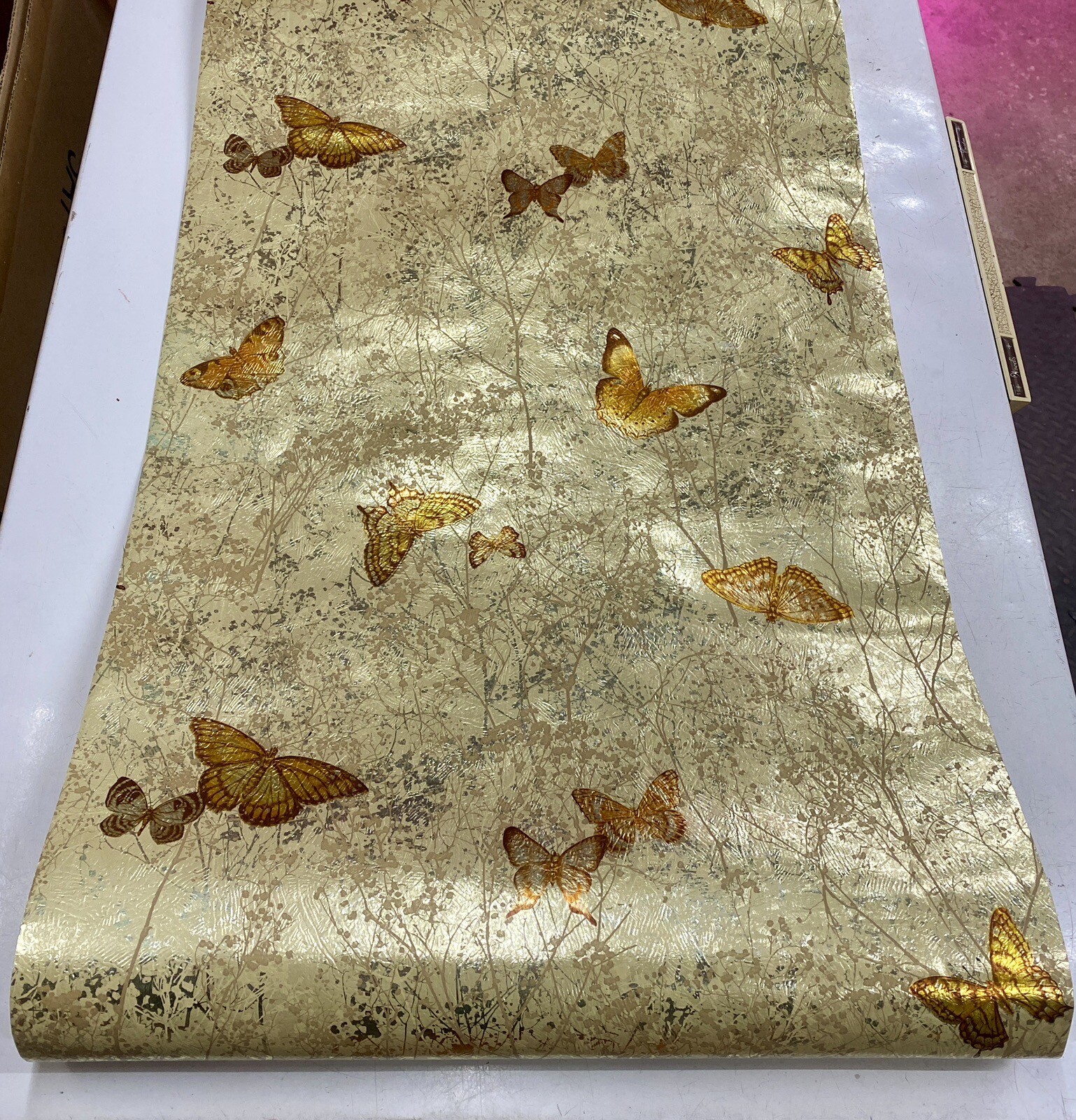 Vintage Sunworthy Textured Gold Metallic Butterfly Wallpaper PrePasted