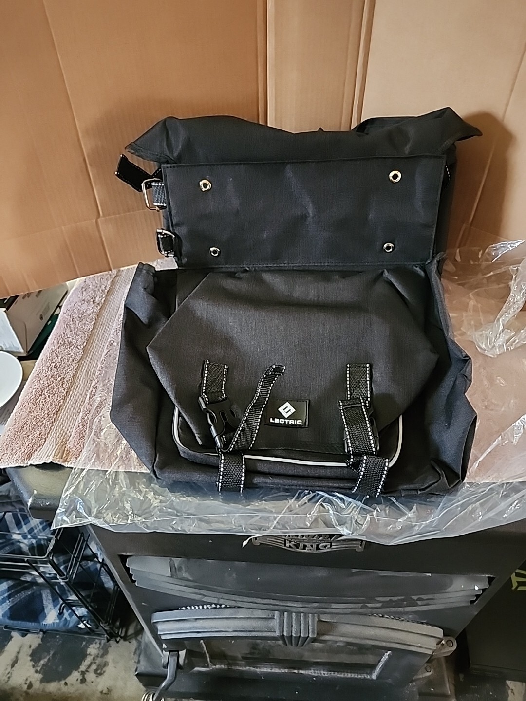 LECTRIC EBIKE , WATER RESISTANT PANNIER SADDLE BAGS, NEW IN SEALED BAG