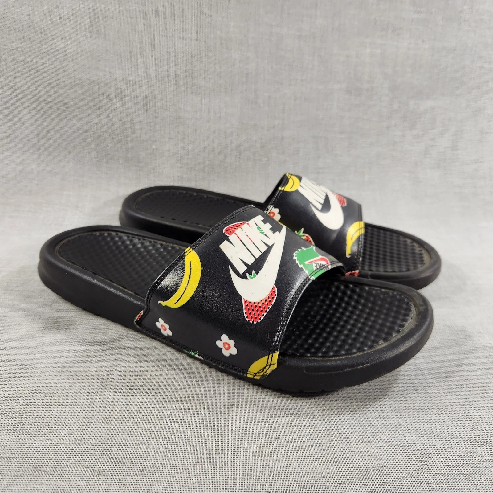 Nike diapositive donna Benassi JDI stampa frutta taglia 10 nere 618919 032