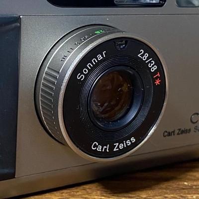 CONTAX T2 Carl Zeiss Sonnar 2.8/38 T Compact Film Camera Silver