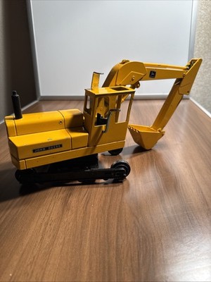 A1 - Vintage 1970 Ertl John Deere Excavator 1/16 All Metal #505 Blueprint Scale