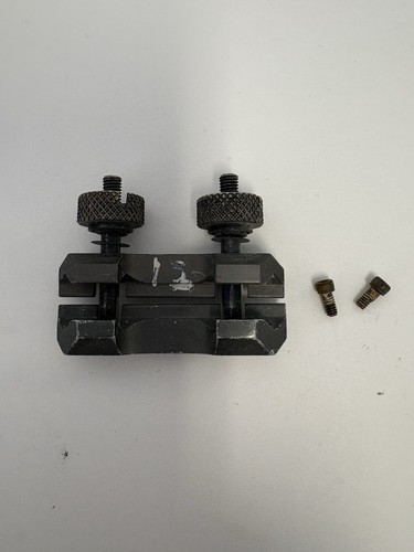 Surefire M49 Universal Thumbscrew Mount - Tactical Light, Picatinny, Weaver