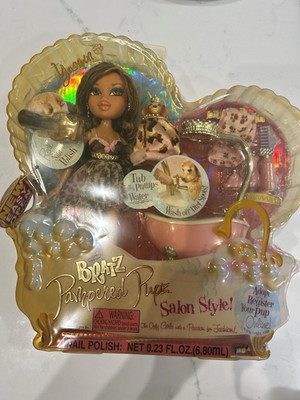 Bratz Pampered Pupz Salon Style Yasmin Doll Playset w/ Accessories read desc