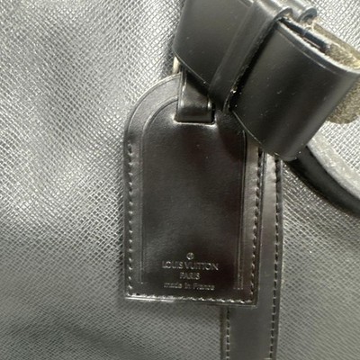 LOUIS VUITTON M30112 Kendall GM Taiga Traveling Boston Bag Black