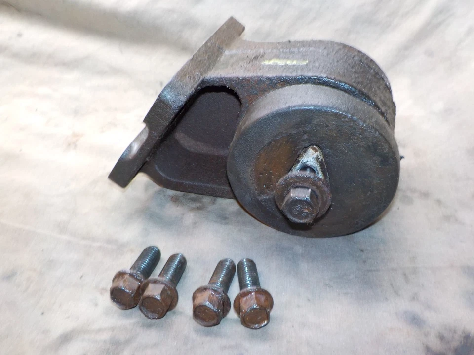 99-02 Dodge Ram 2500 5.9 Diesel passenger right motor engine mount bracket bolts Foto 3 de 4