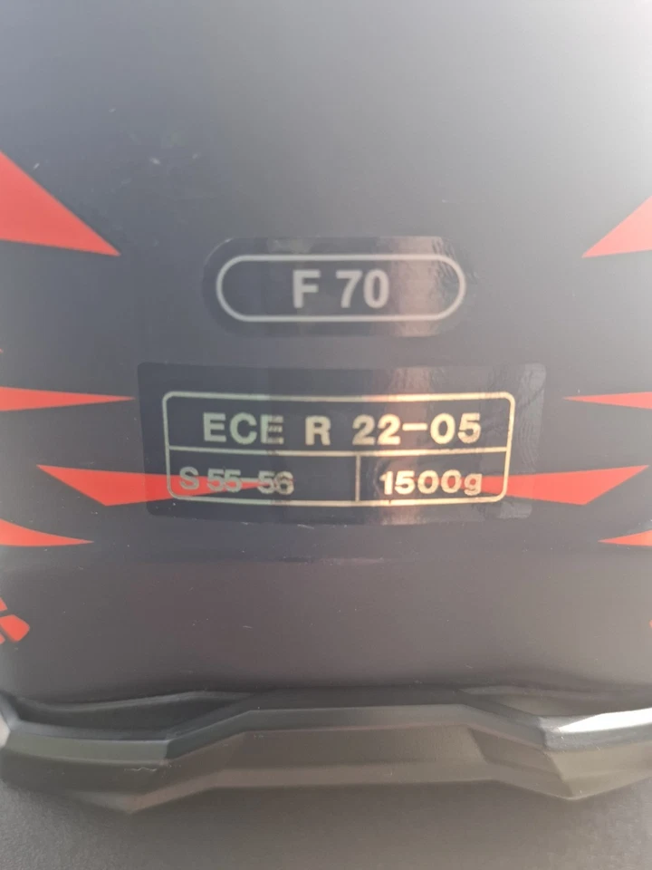 HJC F70 Integralhelm Im Red Bull Design Gr. S. 4-5 . Ausfahrten  getragen.VHB - Bild 4 von 4