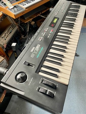 Yamaha SY35, FM + PCM Vector-Snth (Prophet VS) !!! (Dave Smith)