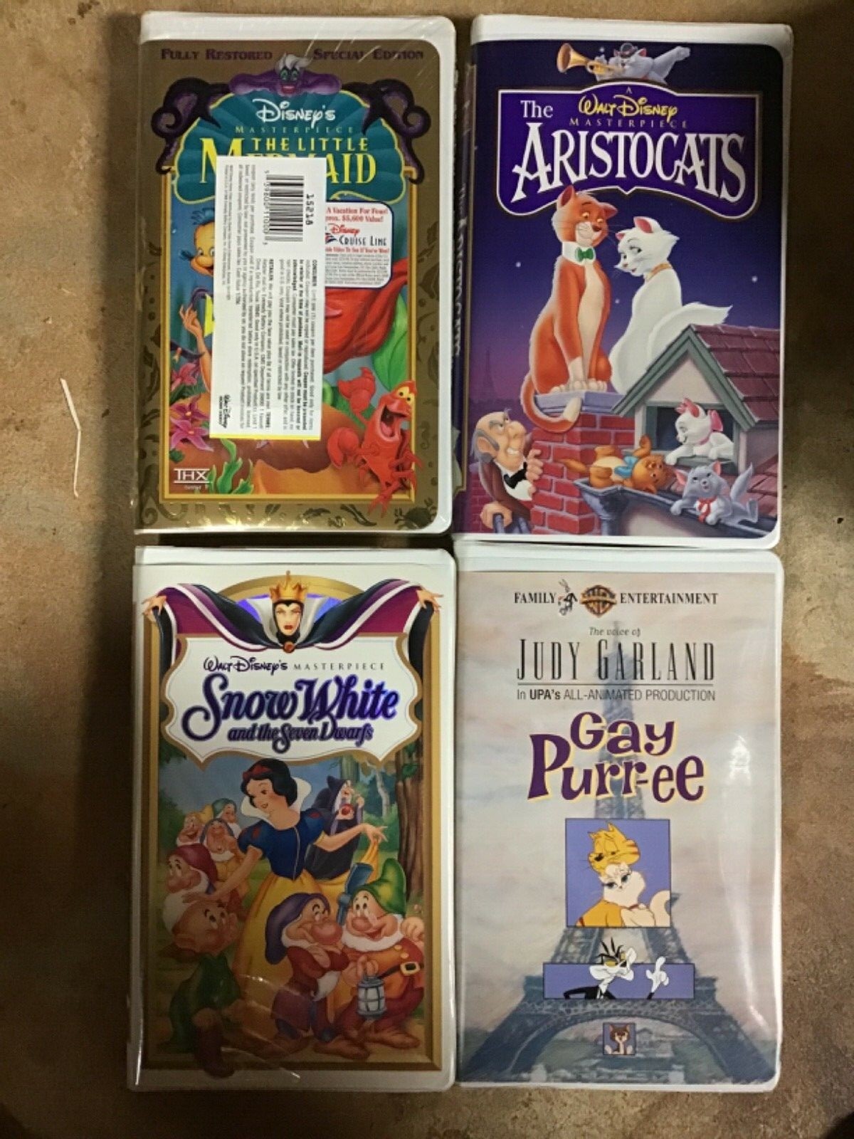 希少VHS 1990年ディズニーアニメ『ゆうれいホテルの秘密』 希少VHS 1990年ディズニーアニメ『ゆうれいホテルの秘密』