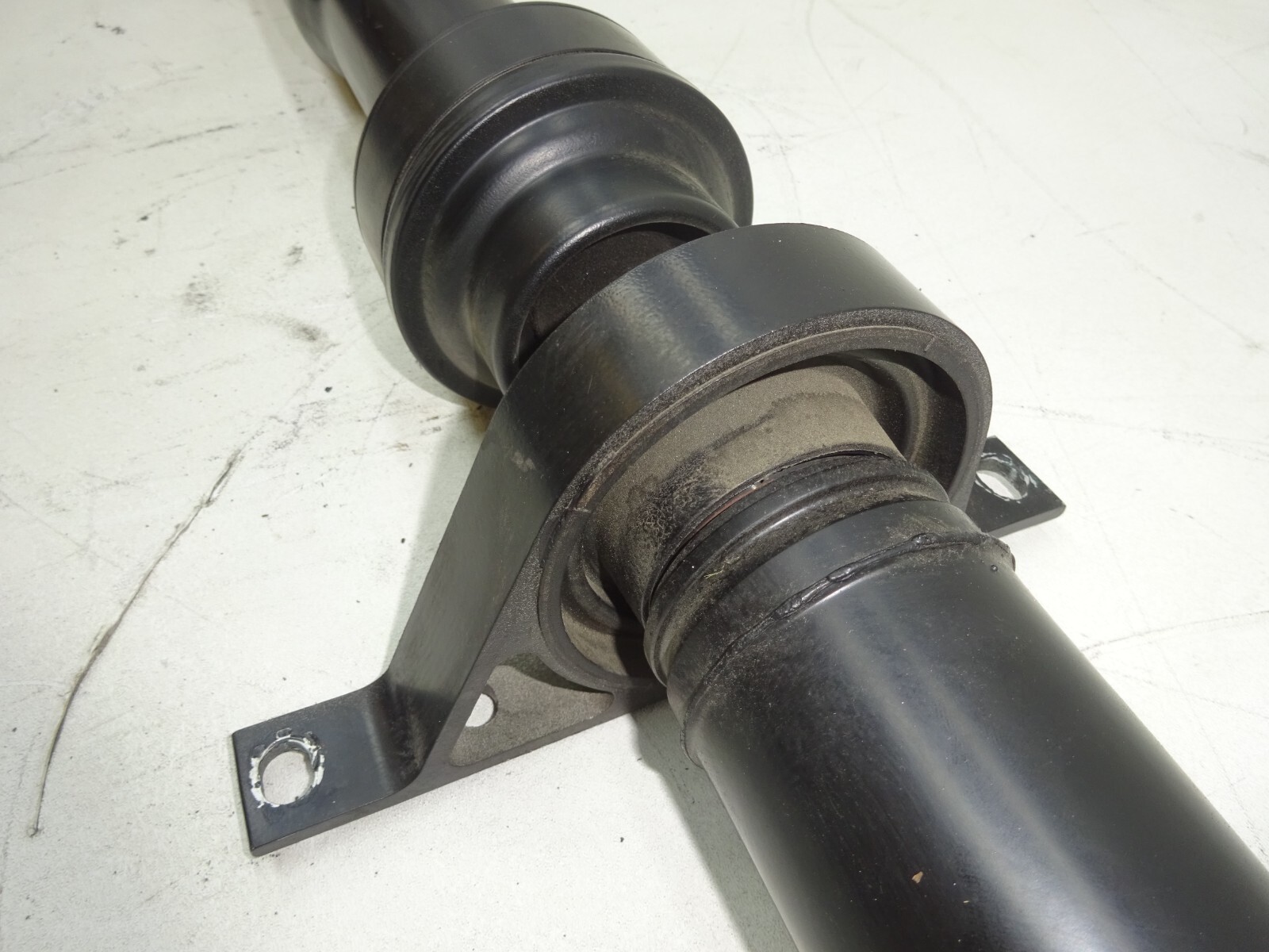 14-17 Maserati Ghibli Rear Propeller Drive Axle Shaft Driveshaft OEM DE230866