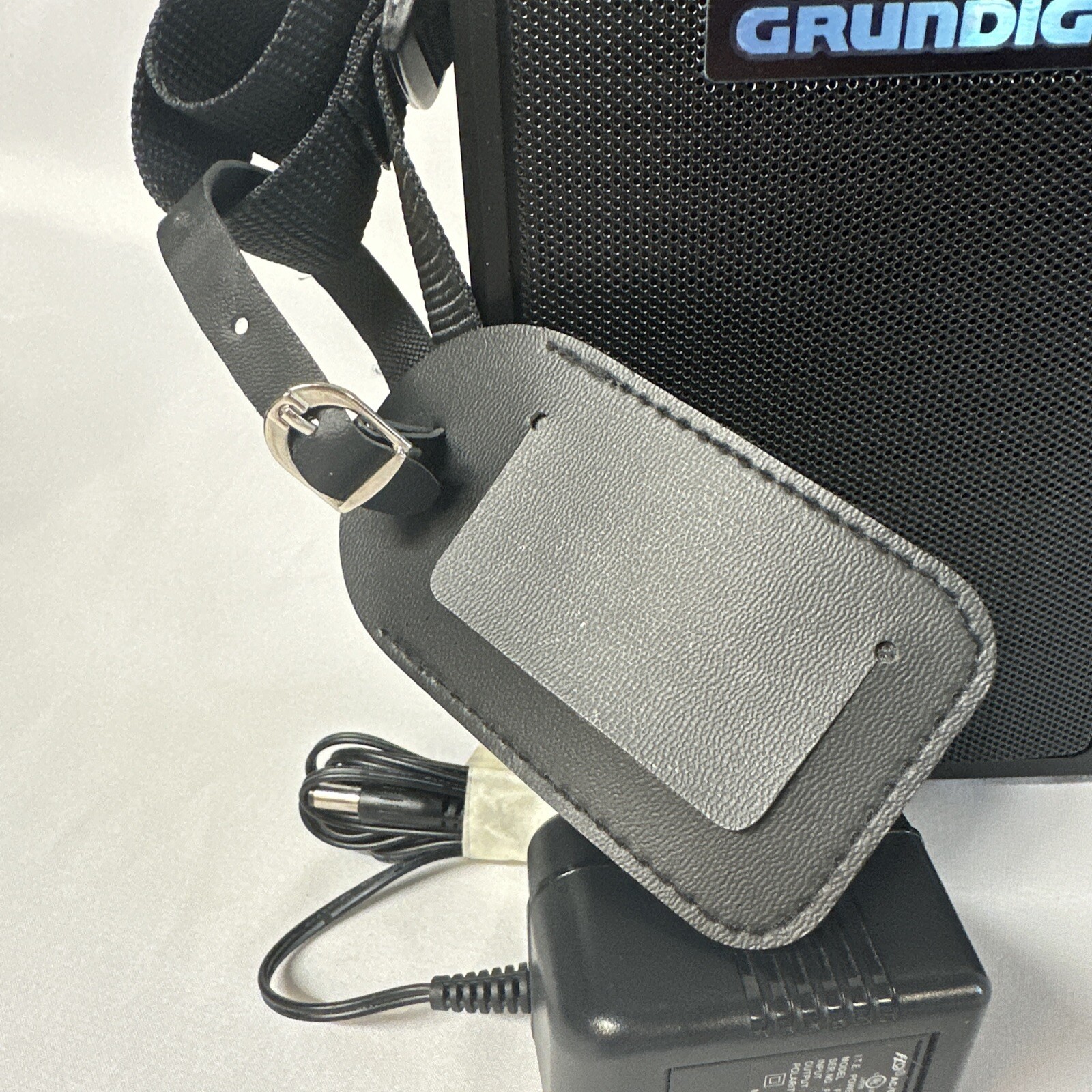 GRUNDIG FIELD RADIO S450DLX FM STEREO/AM DUAL CONVERSION PARTS NOT