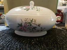 Antique Crown Potteries Co Round Covered Vegetable Soup caserole Tureen Lidded 