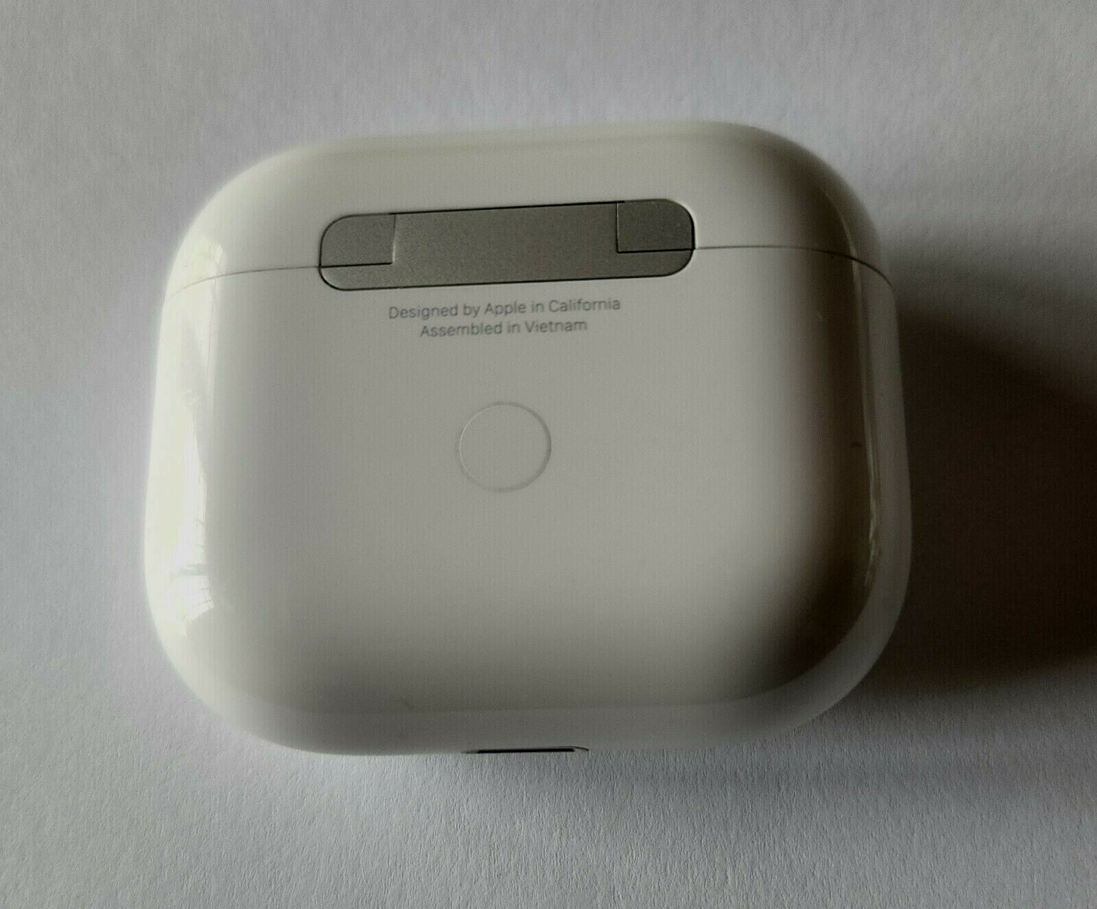 Unused OEM 3RD GEN Apple AirPods Charging Case Only Gen 3 A2897 (NOT  MAGSAFE)