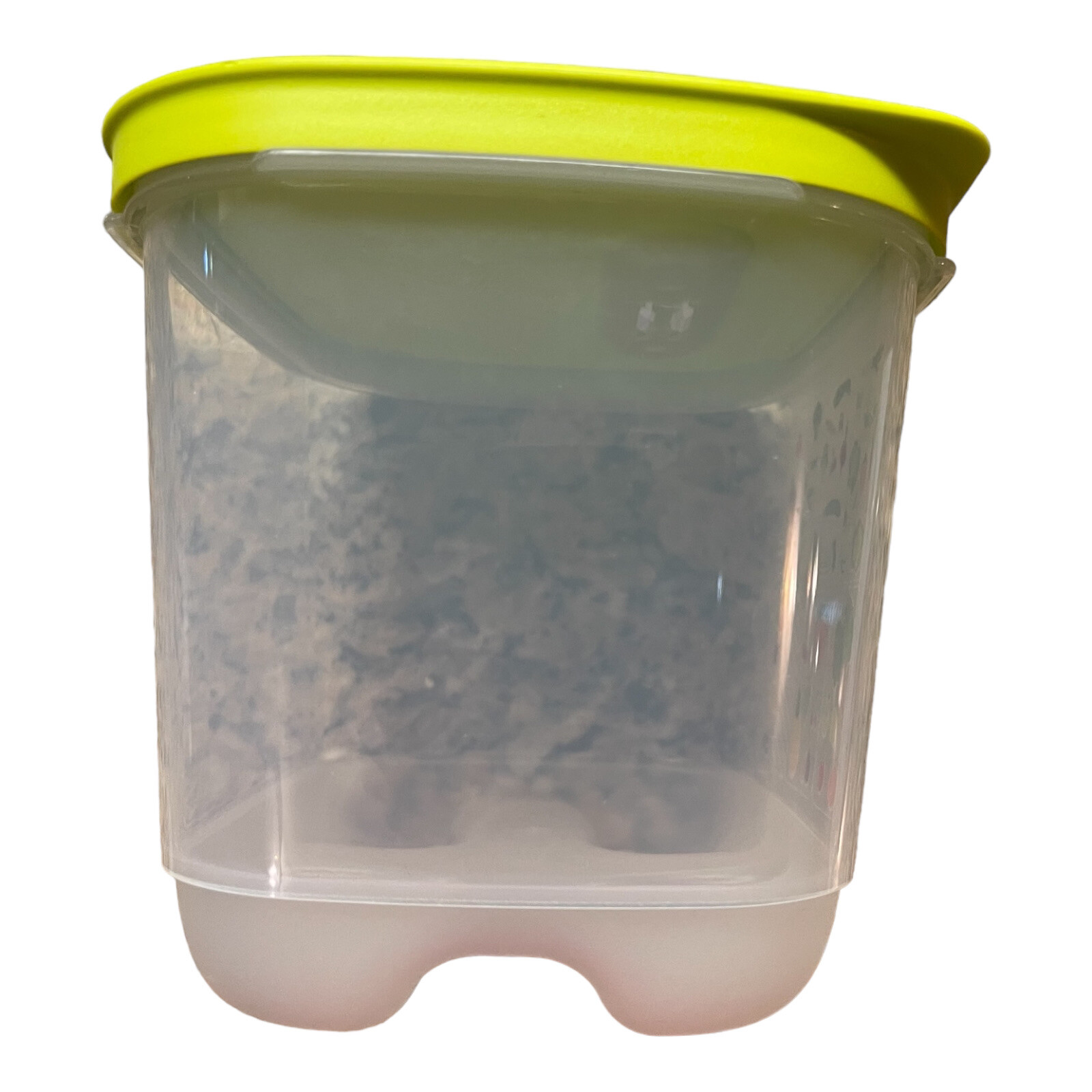 Tupperware FridgeSmart Produce Crisper Container 7286A with Green