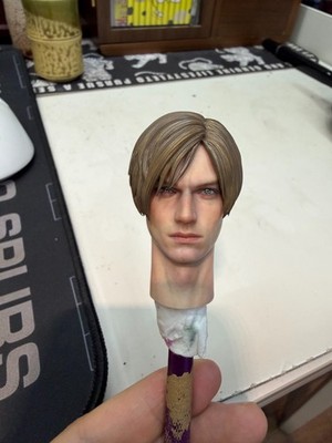 custom 1/6   Resident Evil  leon   head ship in 30days