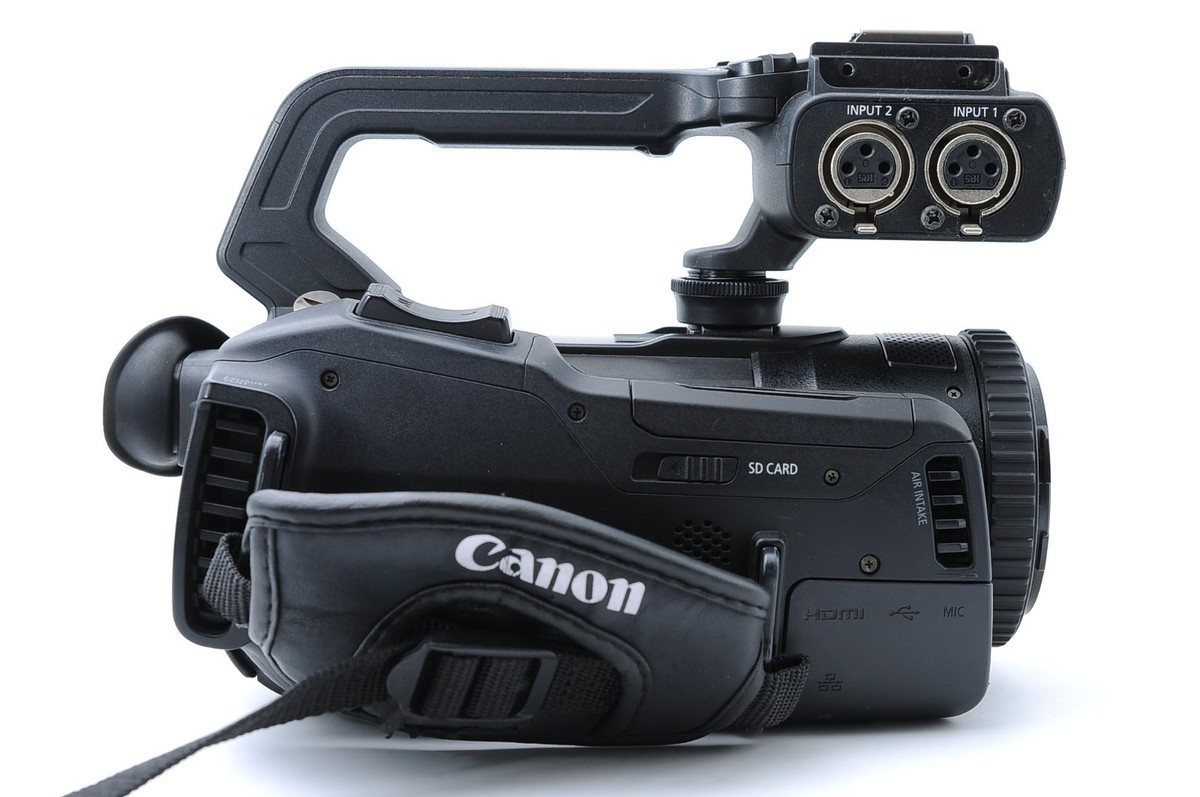 Canon XF400 4K UHD 60P Camcorder with Dual Pixel Autofocus - Black