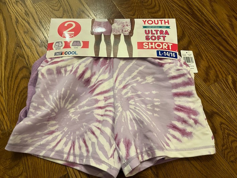 32 Degrees Girl's  Shorts Tye Dye Purple 2 Pack Size Large (14/16)  NWT