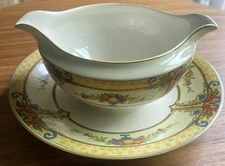 Myott Staffordshire England “Seville” Pattern, Gravy Boat Attached Plate, 6.5”