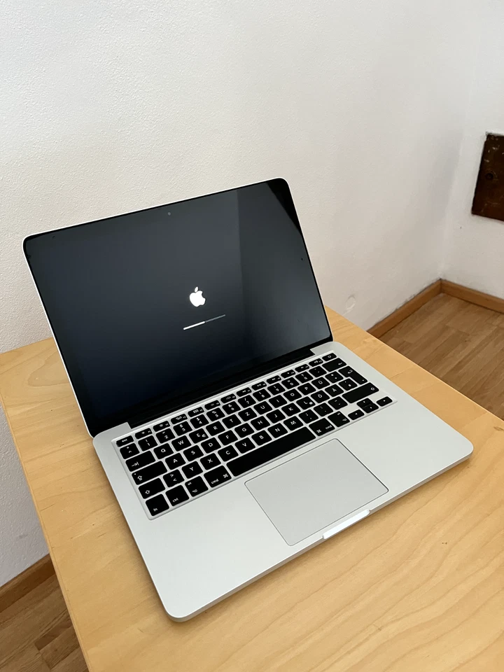 Apple MacBook Pro Retina 13" Zoll 2,7 GHz 8 GB RAM 128 GB SSD - Bild 2 von 4