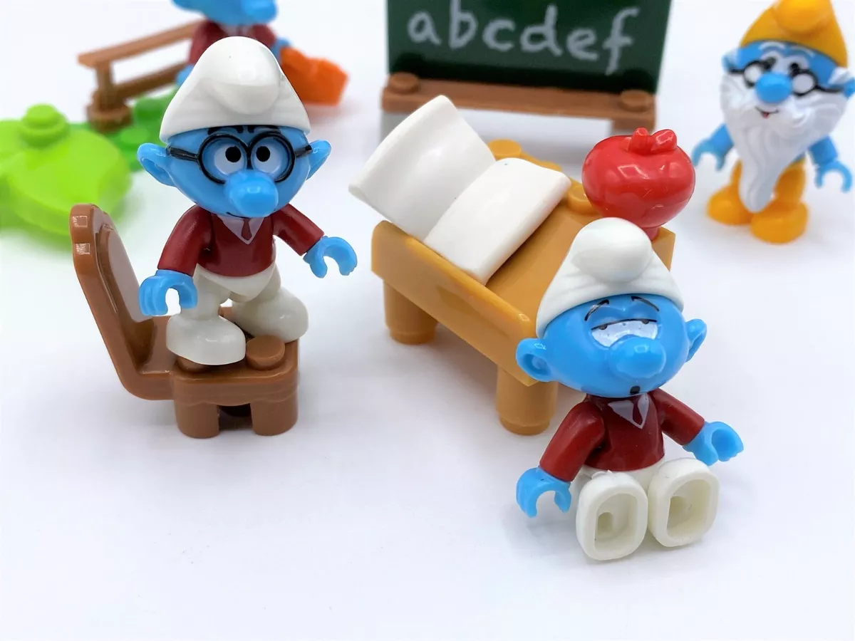 Mega Bloks The Smurfs Schoolin’ Smurfs Playset #10768 Loose 2013 Complete