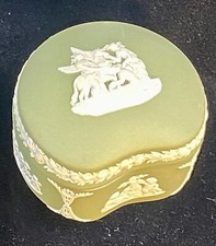 Vintage Wedgwood Jasperware Green Kidney Bean Shaped Trinket Box