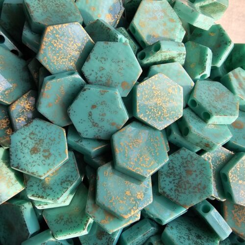 Vintage Acrylic / Turquoise / Hexagon / 18mm / Approx 275 beads / 1lb /#233 - Picture 1 of 7