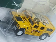 Johnny Lightning Hummer H1 Yellow, White Lightning White Base White Rims 2004 F7