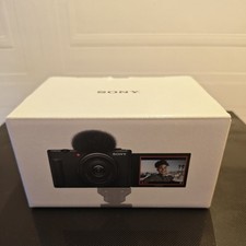 Sony ZV-1F Camera 20.1MP Black. ( Great Condition) Plus Sony Handgrip
