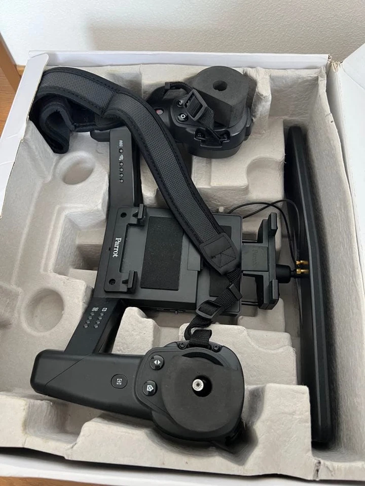 Parrot Bebop 2 Drone Fpv Camera Drone Lightweight Compact Easy To Fly Perfect - Image 3 of 4